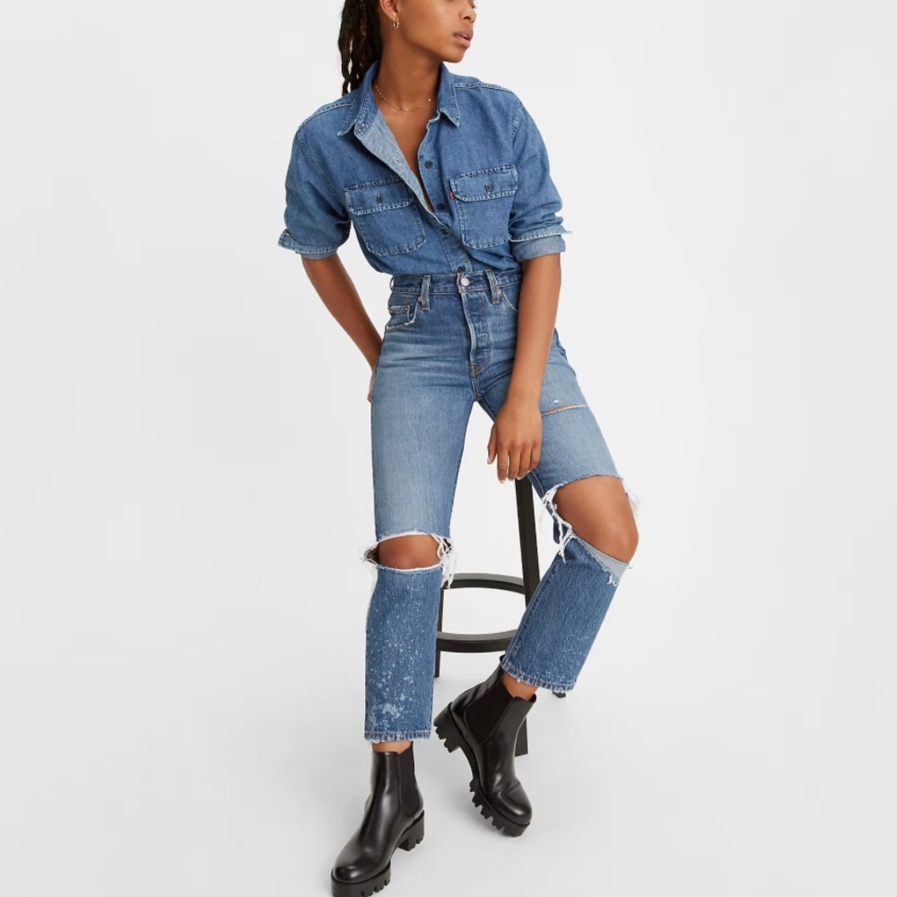 LEVIS• 501 original cropped jeans